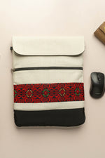 Nile Etamine Laptop Sleeve