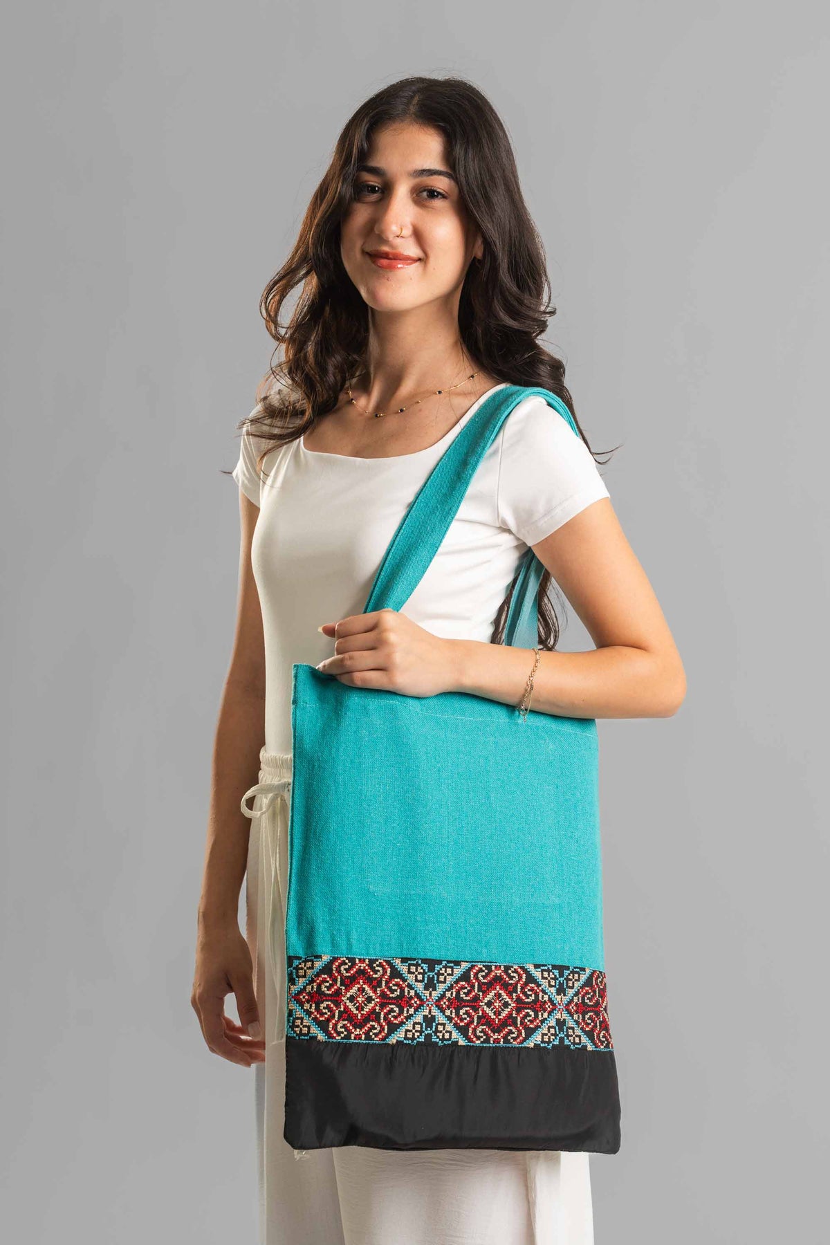 Fayrouziya Tote